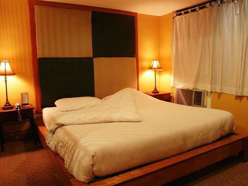 Sir William'S Hotel Quezon City Exterior foto